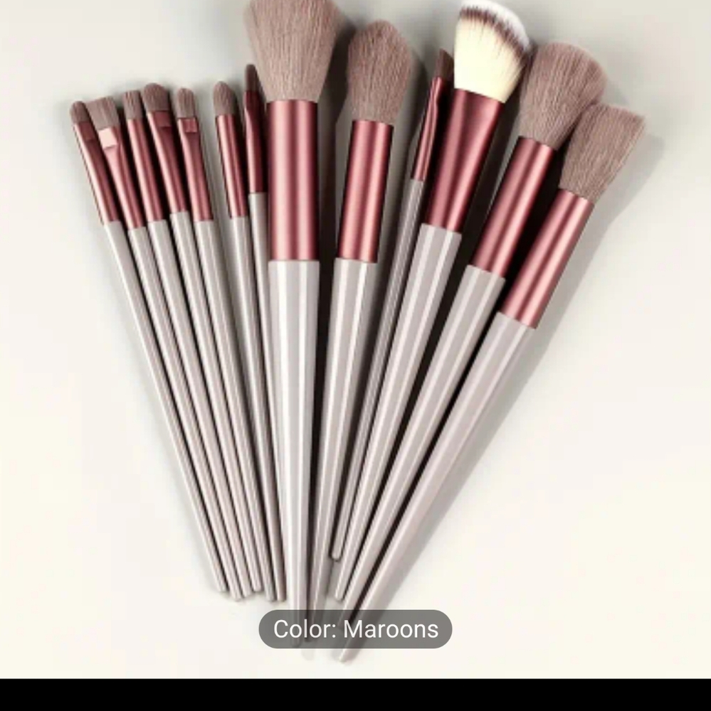 🎉🎉NEW🎉🎉 13PC MAROON HANDLE Makeup Brush Set